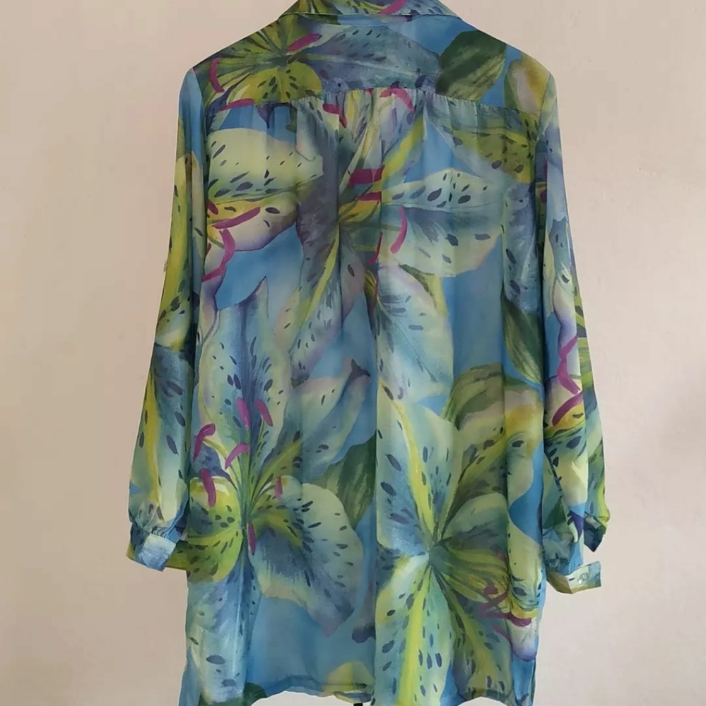 Button down Shirt - Picture 4 of 6